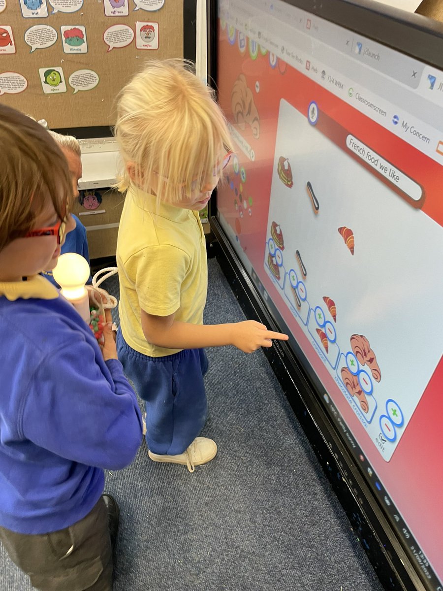 portmeadp's tweet photo. Year 1 have enjoyed tasting some French pastries as part of our new topic ‘France’. We really enjoyed them! We then made a pictogram  to represent the foods we liked. #pmdpy1 #pmdpnum #pmdpst #pmdphwb 🇫🇷 https://t.co/GFoMkWtnbe