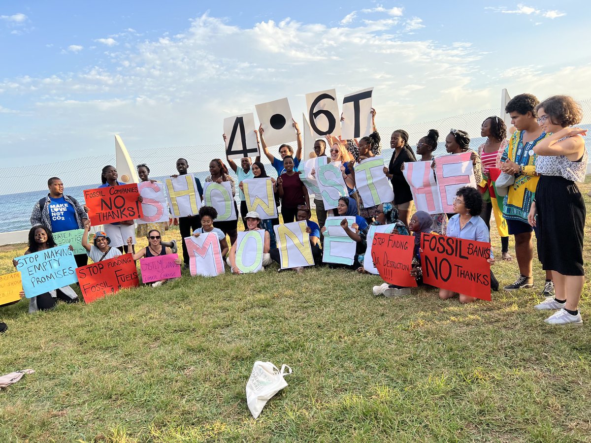 TKobusiingye's tweet photo. the world's 60 largest banks have poured US$ 4.6 trillion into the fossil fuel industry.  This is proof that the finance is available but commitment to action and meaningful change is missing. #4Point6T #ClimateFinaceNow ⁦@FFFAfrica54⁩ ⁦@Joshomonukk⁩ https://t.co/Cr2A42OLzq