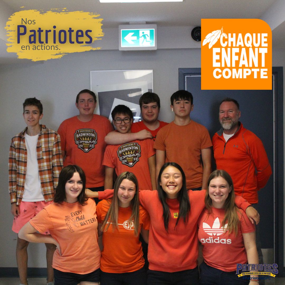 ESCPainCourt's tweet photo. Nos élèves et membres du personnel on souligner la journée de vérité et réconciliation en portant des chandail orange. #patriotesespc https://t.co/wkvQq7pn4N