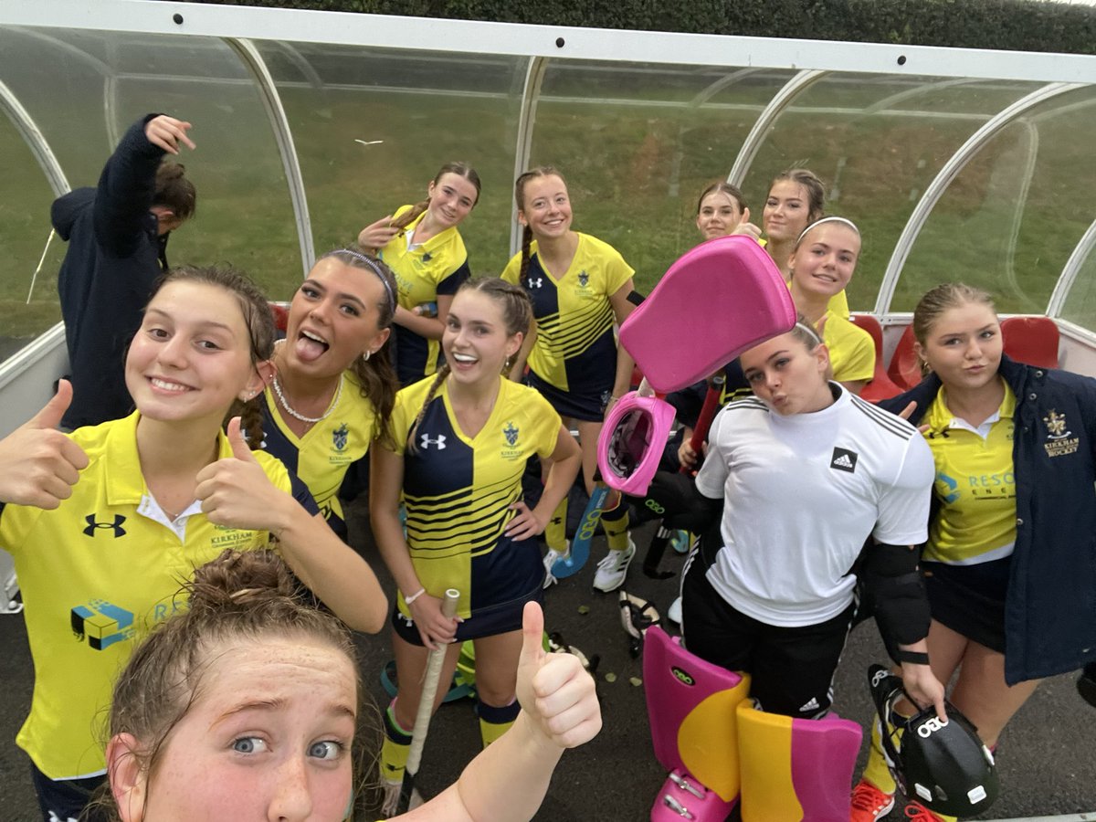KGSHockey's tweet photo. Final whistle 2-1 to @KirkhamGrammar 1st XI and 0-2 in the 2nd XI game 
Two great end to end matches with two very pleasing results #happygirls #whatanight https://t.co/YRQRSc2Yha