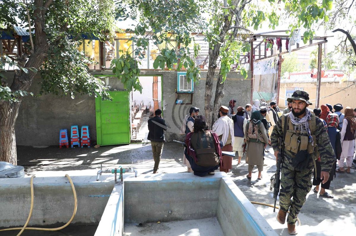 AgencyAfghan's tweet photo. 19 people killed after blast targets an educational center in Kabul
Afghanistan: 19 people were killed, and dozens were wounded after a blast hits Kaaj educational center during teenagers were taking practice exams in Kabul, Afghanistan, on September 30, 2022. https://t.co/R84YMdHyT5