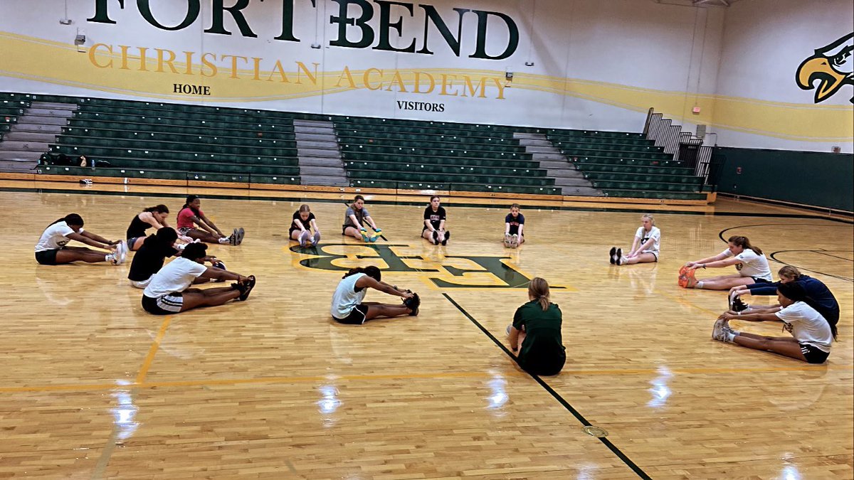FBCAGBB's tweet photo. Day 20 ☀️🏀
#FBCA
Early Morning crew at it again this Friday https://t.co/VxN3rxM0YC