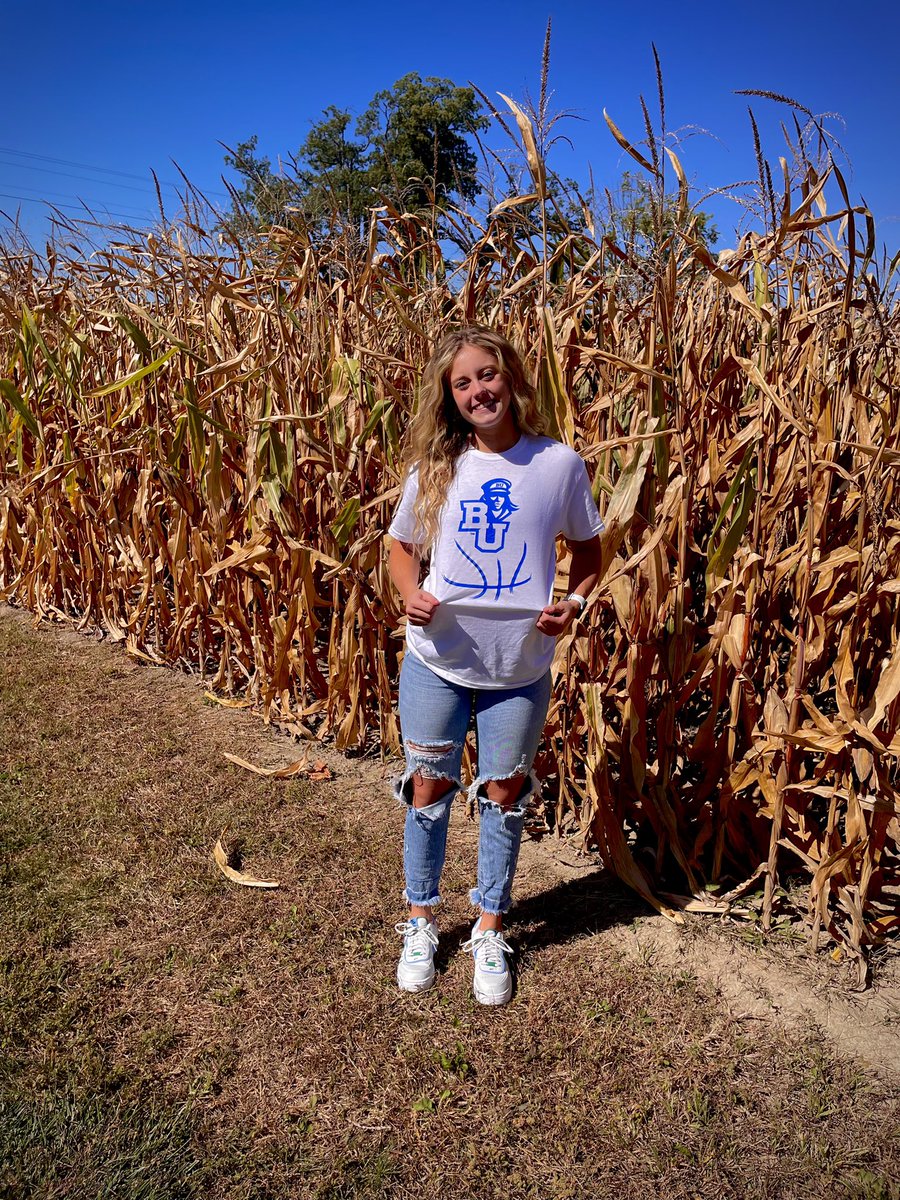 ella_haupert4's tweet photo. go pilots!!💙🤍
#BUpilots #betheluniversity #Christatthehelm #always100 
@BUPilotsWBB @CoachPolsgrove @brandonauker31 @jasminee30910 @vjhAlways100 https://t.co/2m6VASrD5Z