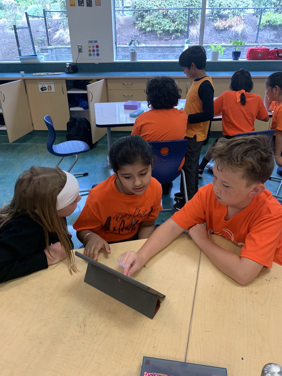 Megan Pakulak tweet media