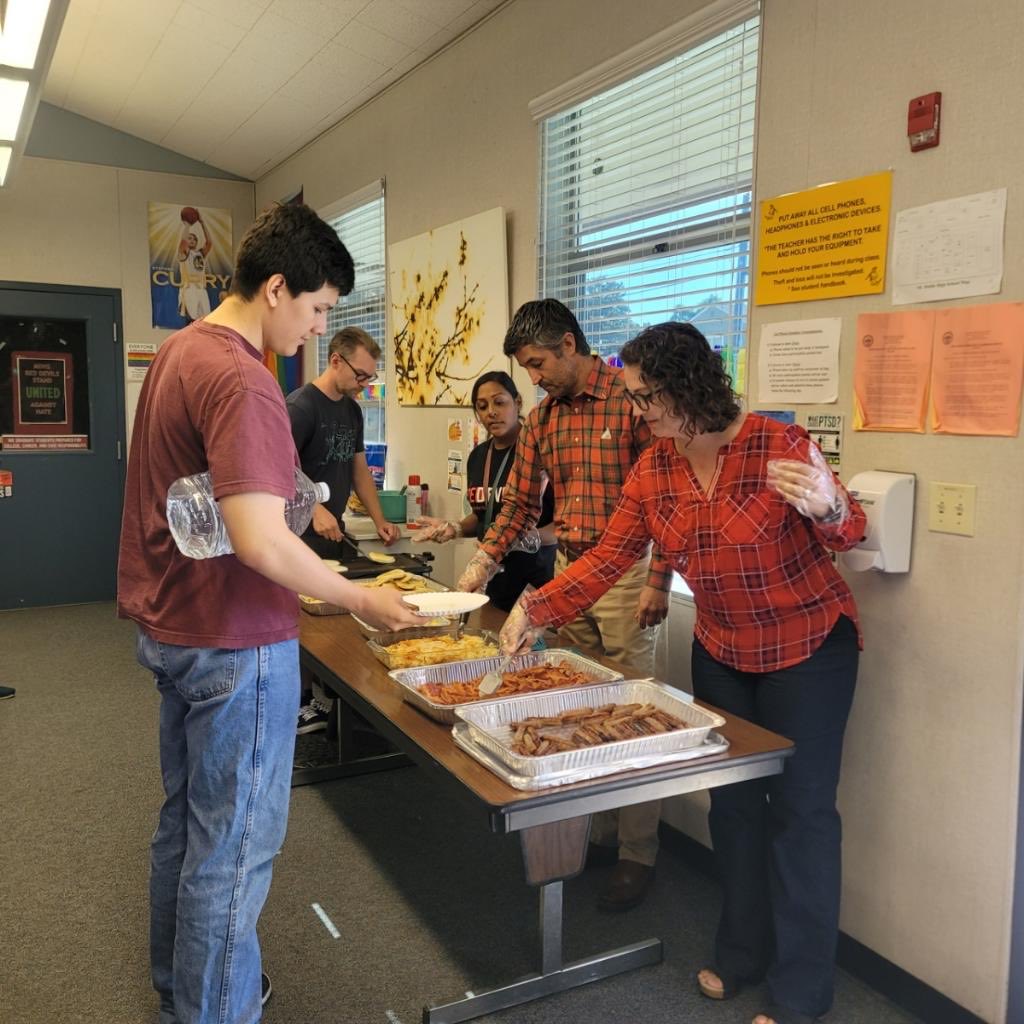 VisayaNadia's tweet photo. Our First Community Circle and breakfast. Thank you to all the District folks for coming! https://t.co/9z3i5MaUyP