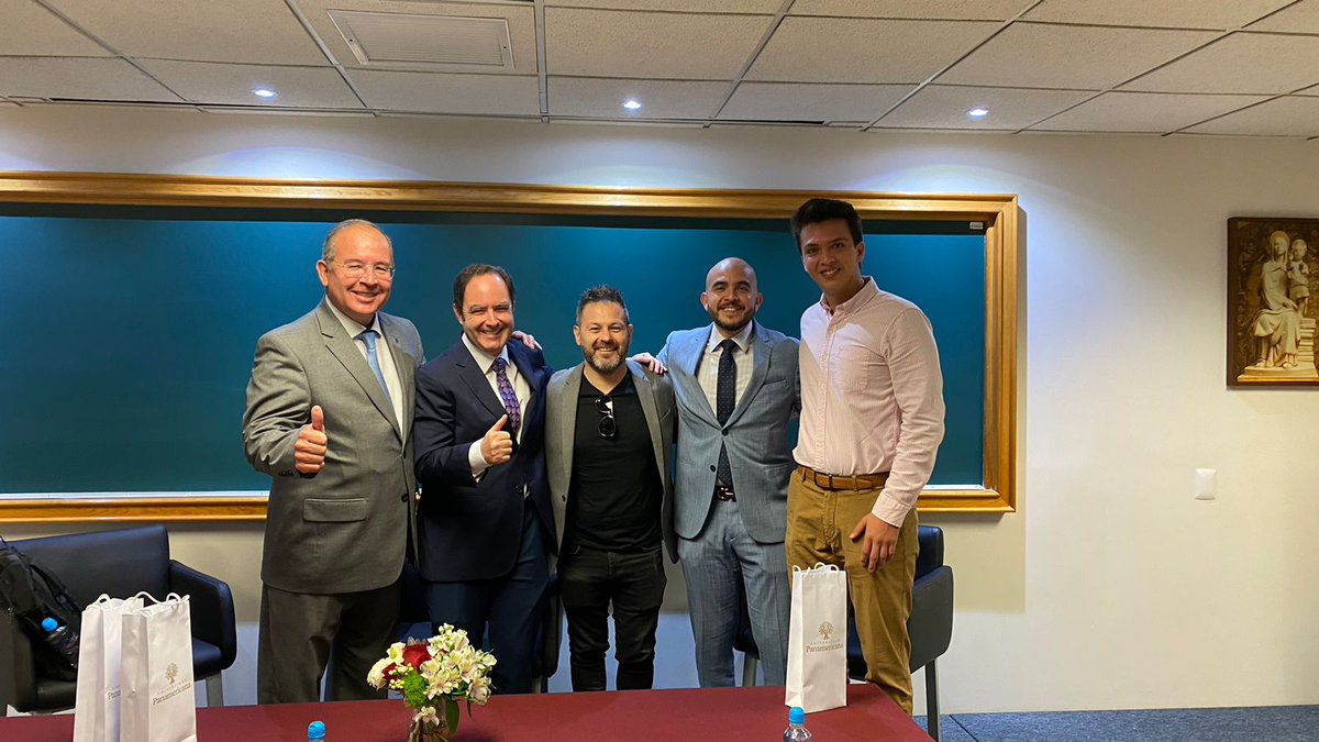Ariel Leguizamón X 🇦🇷🇲🇽🌎 (@tvarieldep) on Twitter photo Grata experiencia hoy, la plática sobre la Selección Mexicana, de cara a Qatar 2022. Gracias por la invitación <a href="/UPGdl/">Universidad Panamericana Guadalajara</a>
<a href="/ComUPGdl/">Comunicación UP Gdl</a>
Además, me dió gusto compartir la cita con <a href="/ofares72/">Omar Fares</a> y <a href="/Jesus_Bernal/">Jesús Bernal</a> Grata experiencia hoy, la plática sobre la Selección Mexicana, de cara a Qatar 2022. Gracias por la invitación <a href="/UPGdl/">Universidad Panamericana Guadalajara</a>
<a href="/ComUPGdl/">Comunicación UP Gdl</a>
Además, me dió gusto compartir la cita con <a href="/ofares72/">Omar Fares</a> y <a href="/Jesus_Bernal/">Jesús Bernal</a>