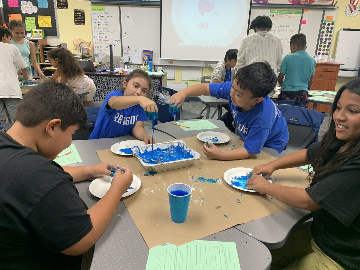 ArroyoVerdeRUSD's tweet photo. Fun with oobleck! Mrs. Merideth’s class is learning about States of Matter. Who knew there were more that solids, liquids, and gases?  #handsonscience #learningismessy #arroyoaztecs #thisisrusd https://t.co/IEjWCJOUyW