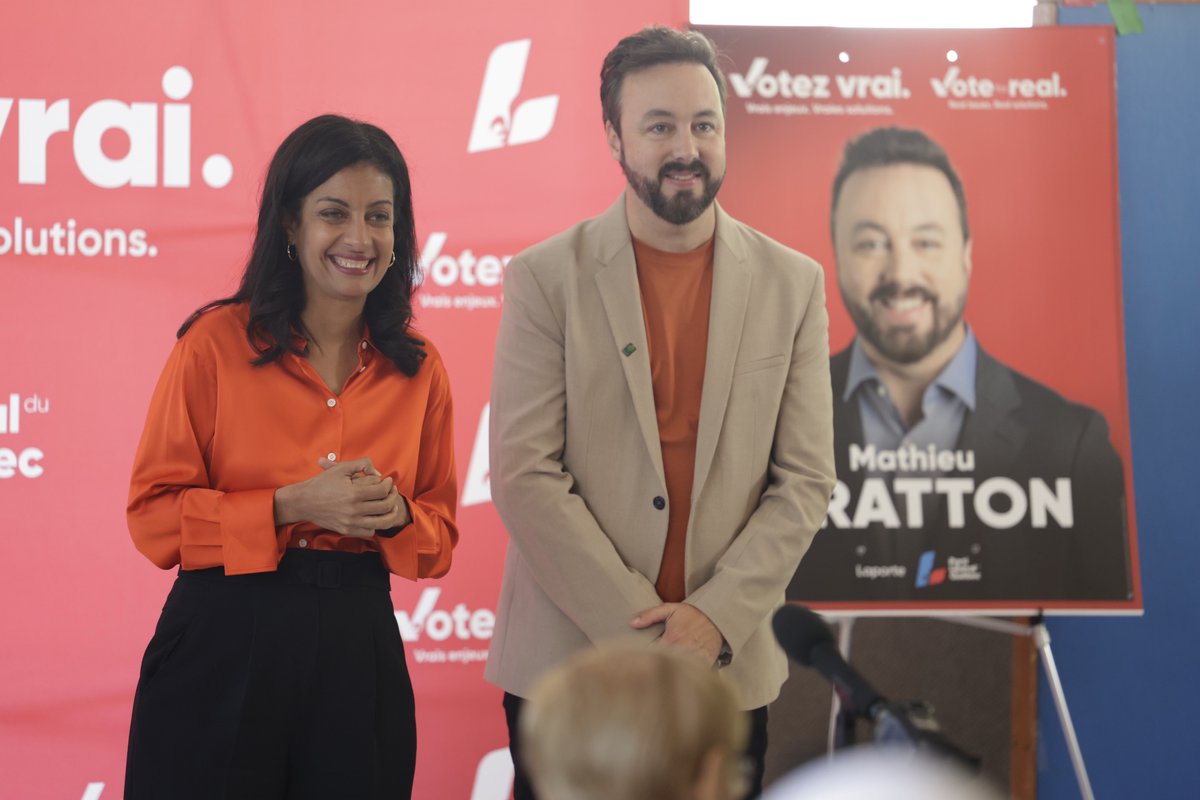 DomAnglade's tweet photo. Ce midi à Greenfield Park, le message n'était pas différent de celui que nous entendons depuis longtemps sur le terrain : il est temps de mettre fin à la division et d'avoir un leadership rassembleur, un leadership féminin.

Le 3 octobre, on vote @matgrat dans Laporte.

#Qc2022 https://t.co/LLul1uYe4O