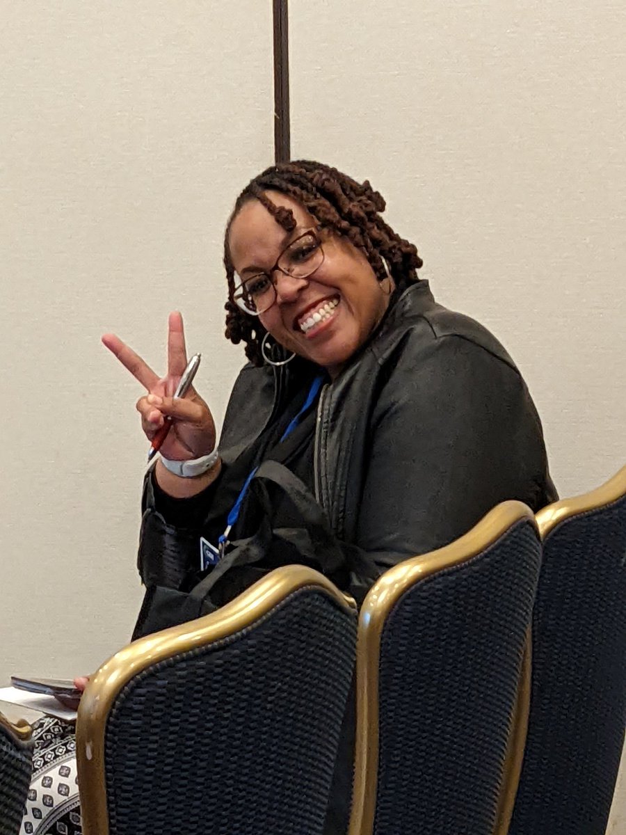 Hey <a href="/OldMillHSAACPS/">OldMillHS-AACPS</a>! Look who I found at the conference! #onceapatriotalwaysapatriot