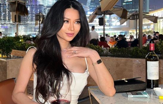 DiarioLibre's tweet photo. ✨ |#RevistaDL | " Influencer" causa polémica al decir que solo sale con hombres que tengan "un alto poder adquisitivo 

🔗 https://t.co/2cqsXfElTE

#DiarioLibre #Influercer #PoderAdquisitivo #Dinero https://t.co/UZ0dwXBSWw