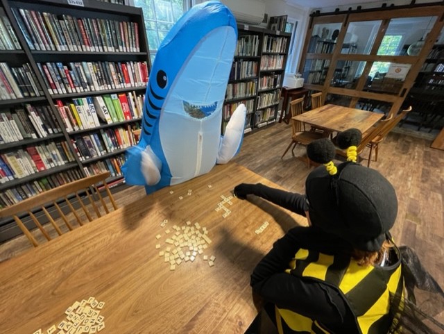 NHSlibrary's tweet photo. Last call for top bananas! There’s still time to register our first-ever Bananagrams tournament, kicking off Buzzathon Week on Sat., Oct. 1 at 10:30 a.m. All ages welcome. $10 to play, payable at the door. Prize from JaZams! Learn more and register. https://t.co/ClixJbRDEB https://t.co/tKvjtOixBu