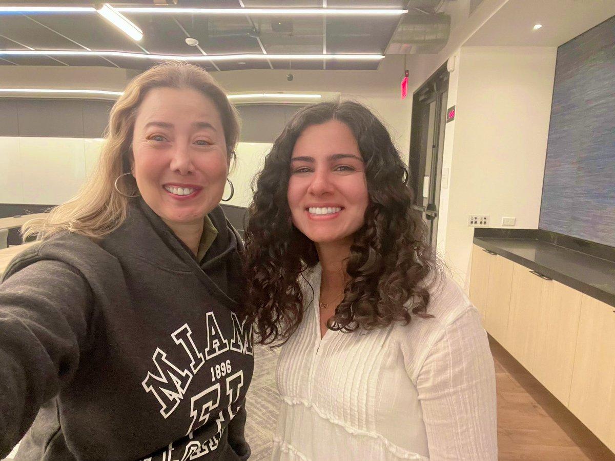dianabeta's tweet photo. Thankful to have been able to travel despite the hurricane impact in Florida!and great to meet so many of my peers in person at the #microsoftatl office @AnalyticAnna @SQLAllFather @SQLboBT #datacommunity #sqlfamily @bobwardms #microsoftlife #MicrosoftEvent #dataengineering https://t.co/RDuIH9ll4g