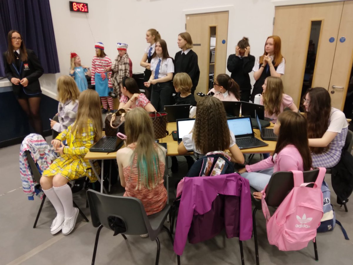 mrs_hathaway's tweet photo. Another fabulous French fashion show as part of our #EuropeanDayofLanguages celebrations and transition. So many young people modelling and speaking French in front of whole room - proud of our future @newbattlehigh linguists 👏 @MoorfootPS @GorebridgePS @StobhillPS @GoreGlen https://t.co/qKtzROVd3g