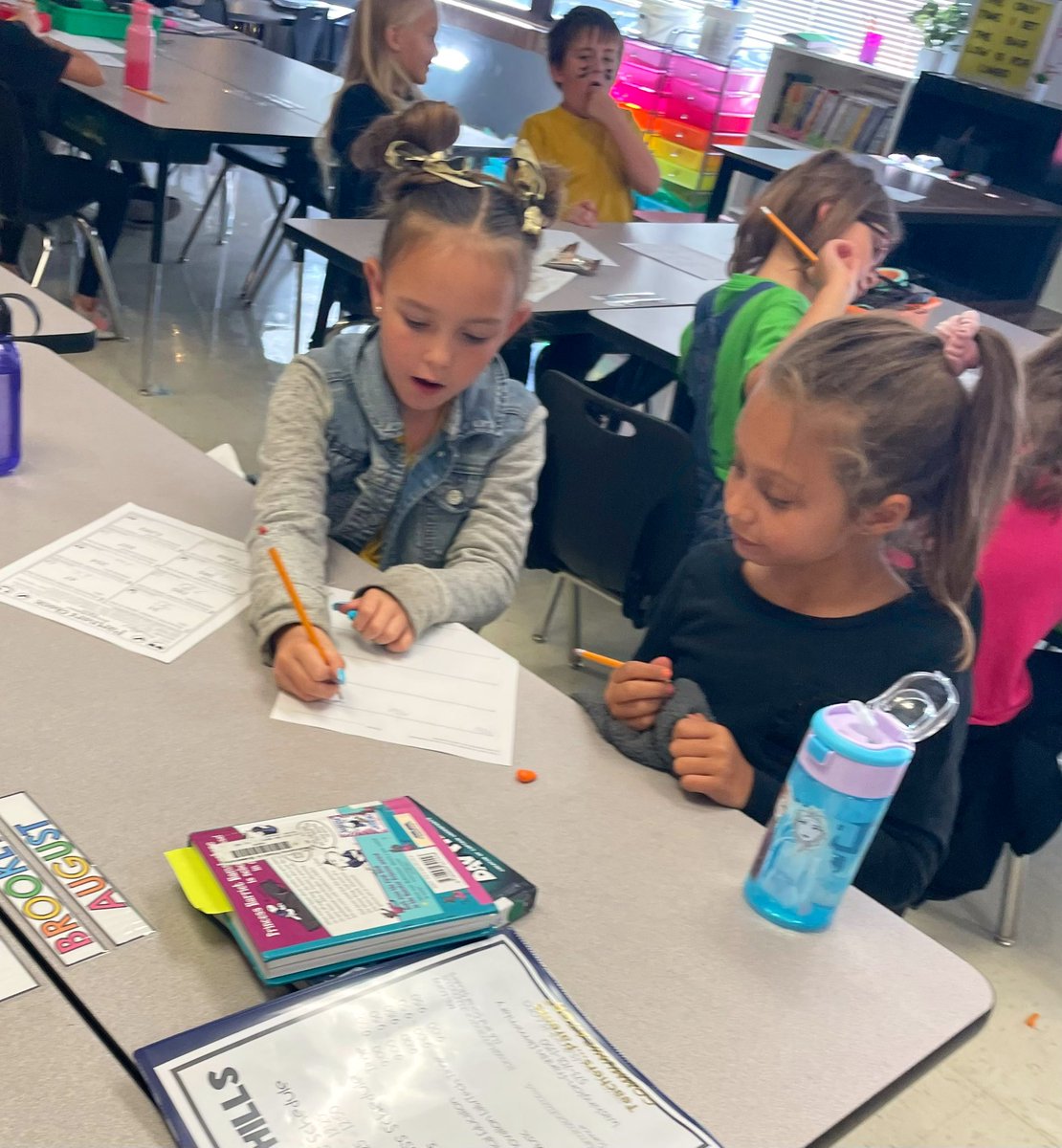 We are working on mastering how to round to the nearest ten and hundred while practicing accountable talk with our math partner! #theknightway