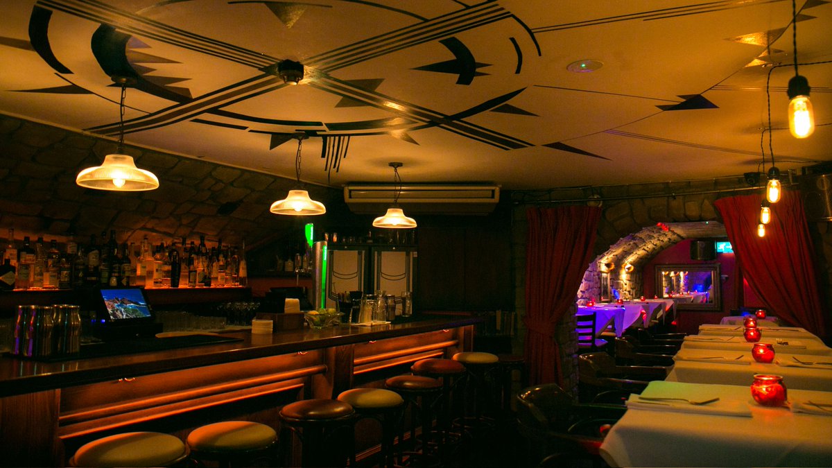 David King (@davidkingblues) on Twitter photo I am live in <a href="/BlindPigDublin/">The Blind Pig Speakeasy</a> Dublin tonight! show starts from 10pm. Call (01) 565 4700 to book a table. #irishblues I am live in <a href="/BlindPigDublin/">The Blind Pig Speakeasy</a> Dublin tonight! show starts from 10pm. Call (01) 565 4700 to book a table. #irishblues