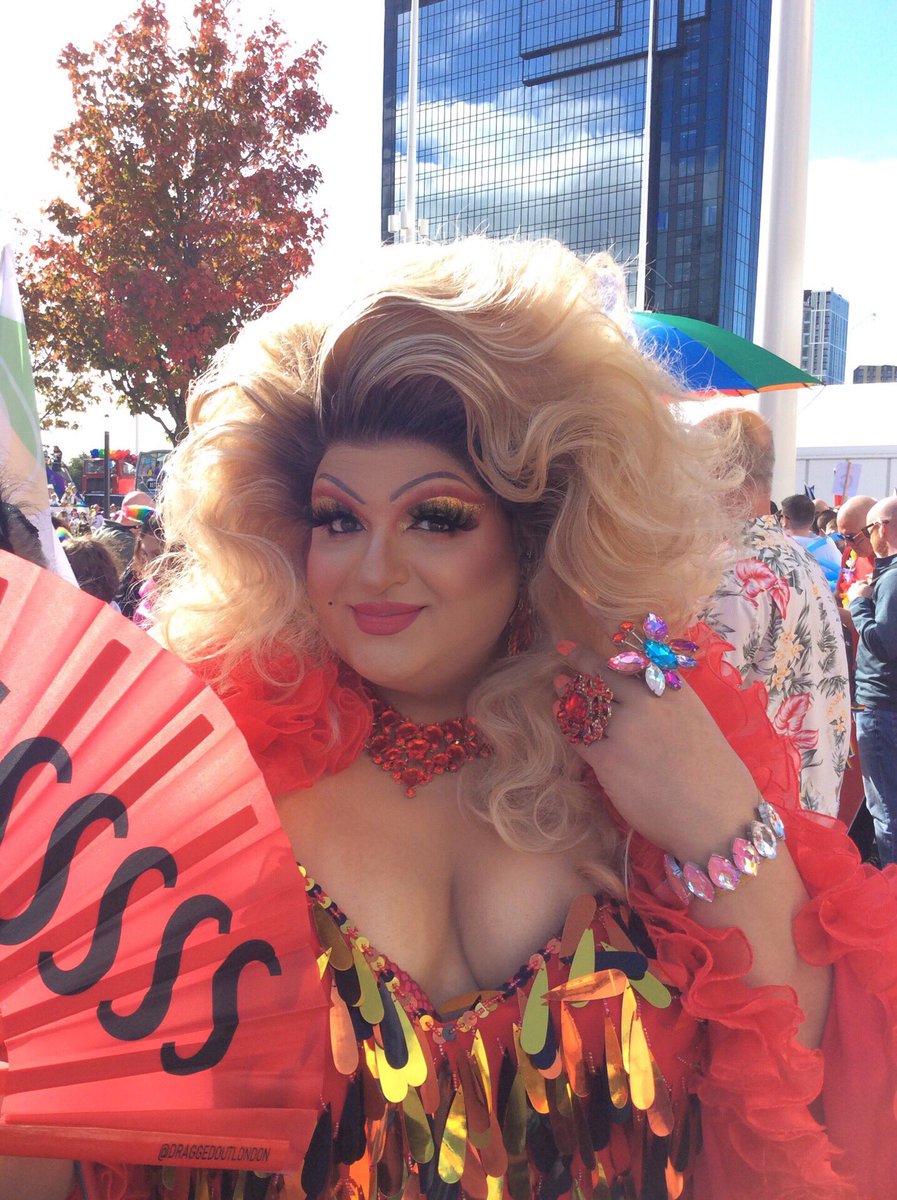 SeemaaButt's tweet photo. One of my close friends made the placard that said ‘Queer Muslims Exist’ but on the day he didn’t feel comfortable attending because he was afraid of being visible. I held the placard with pride for you. @nazandmatt @GINindianUK #birminghampride #banconversiontherapy https://t.co/qzTYoKw8UI