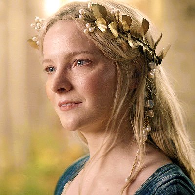 belovedarwen's tweet photo. mommy 😩 #NewProfilePic https://t.co/QiOCYnvxUy