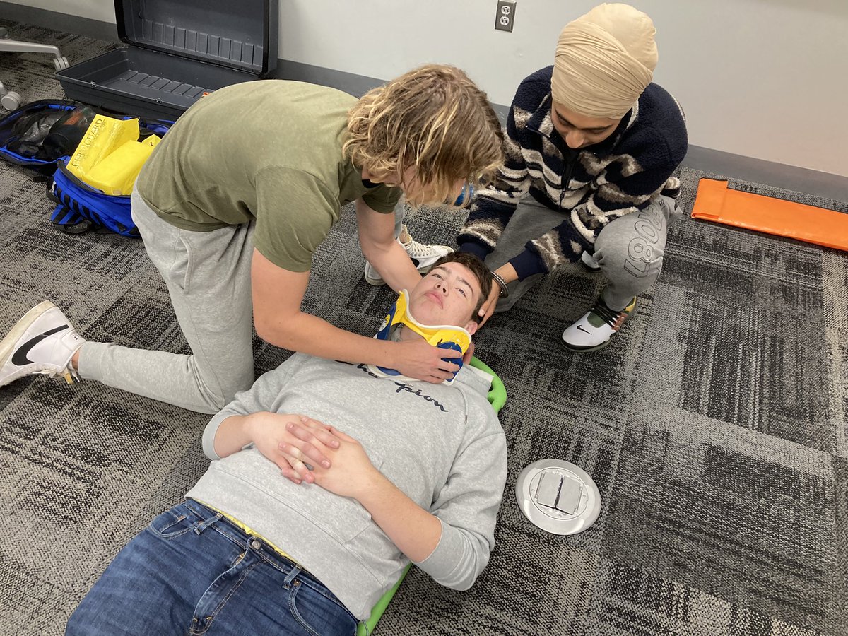 OATCHealthcare's tweet photo. Thanks to @JCCCEMS and @JCCCtweet for the awesome day!  It was traumatic, but for an EMS program that’s what we were looking for…@RoadrunnersOATC https://t.co/LzVcGnJMPR