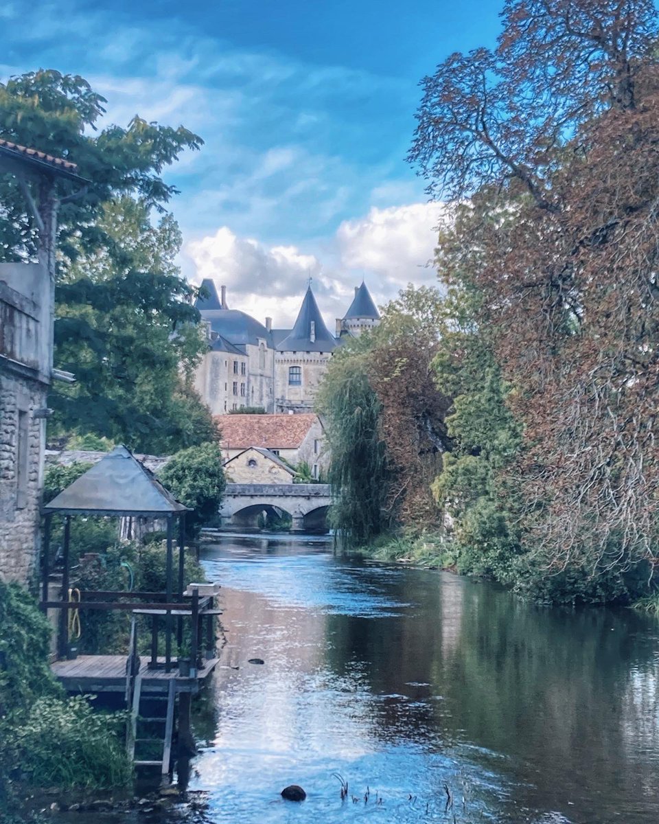 #chateaudeverteuil #charente