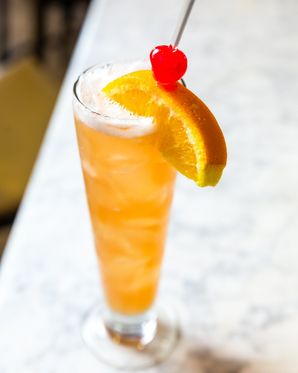 You made it to the weekend, so let's celebrate with one of our amazing craft cocktails. Cheers! #MartiniItalianBistro #ItalianFood #AuthenticItalianFood #HappyHour