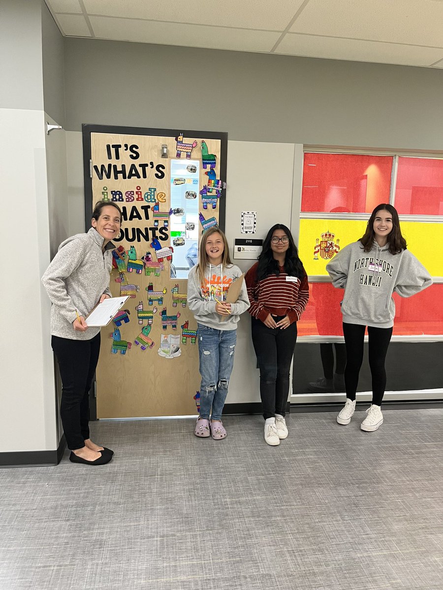 mrsphelpsteach's tweet image. We had such a fun day at @erms_DCSD judging our SOAR Door Decor contest in homebase! Students worked together to create a theme and decorated their classroom door. Special thanks to our judges from @adeDCSD and @JenSchwanke