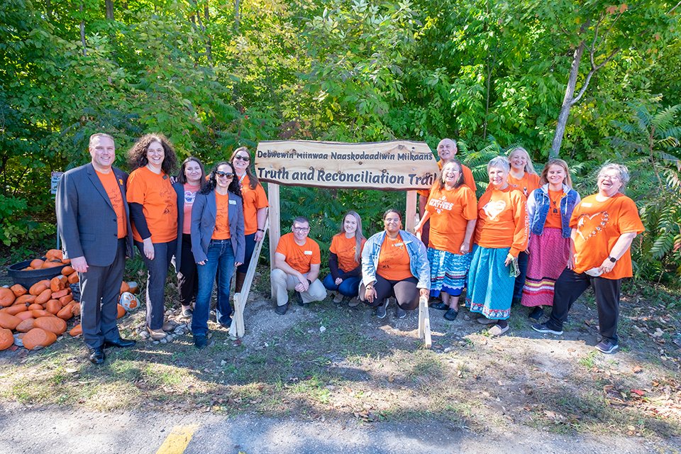 georgiancollege's tweet photo. Thanks to all who attended the unveiling of the new sign at our Truth and Reconciliation Trail in Orillia.🧡

The orange rocks symbolize the lives lost at Canada’s residential schools, and the trail is an all-season reminder of the ongoing journey toward Truth and Reconciliation. https://t.co/xw2IQdpxTO