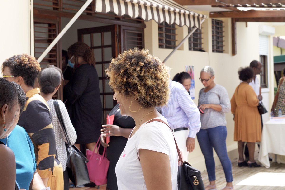 [#Partenariat]  Dans le cadre de la #semainebleue, la <a href="/CTM_Martinique/">CTM</a> lance #Octobrebleu dans la maison de collocation senior des <a href="/Ailesdesanges/">Les Ailes des Anges LADA</a>. C’est un mois entier qui sera consacré à la réflexion sur de la place de nos ainés en #Martinique. 
Cc <a href="/SilverEco_Fr/">Silver Eco</a>, <a href="/OvarburyM/">Ovarbury Mickaelle</a> 😉