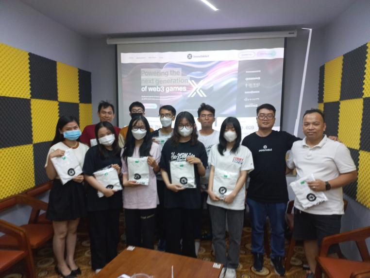 James Hoang tweet media