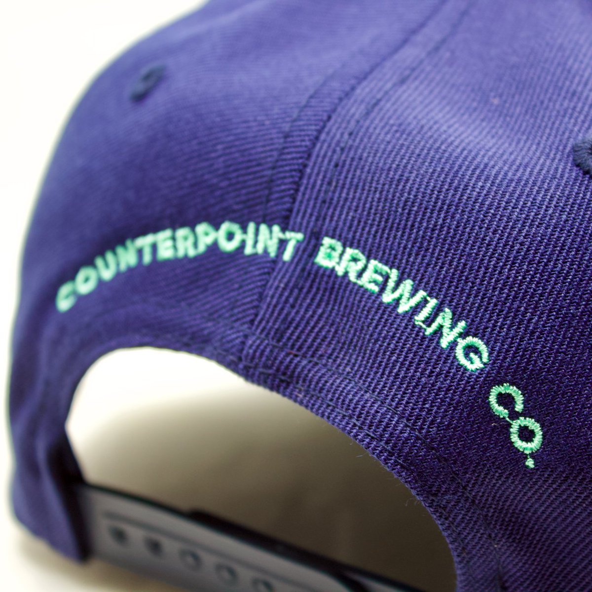 New lids!

No, not bottle caps - we like our pink ones.

These snapbacks are the latest addition to our merch collection, and they're lookin' rad. Thanks to Civilian for another fine piece of work!

#everythingissudsy #snapback #kitchener #craftbeer