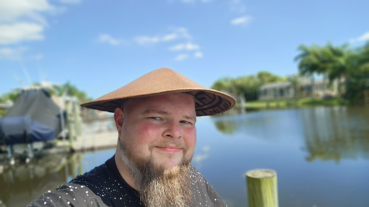 Godzy69's tweet photo. Suns shining finally. Prayers still to all the families of those that got the brunt of the storm. #staystrongflorida
#grateful https://t.co/D1jaxn7HGc