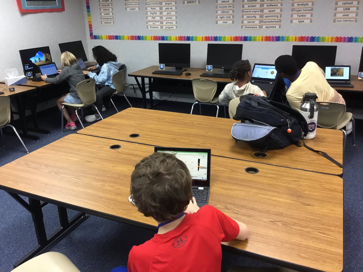 ECrawfordAISD's tweet photo. Lego Mindstorms and CSFirst coding creations happening this afternoon! @StoryFalcons @piercedtstory https://t.co/5RInc20zPf