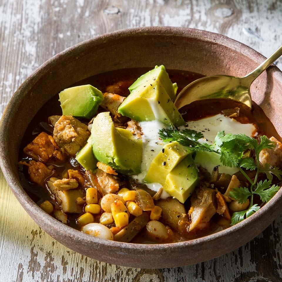 FoodShareSC's tweet photo. The cold rain moving through has us thinking of Fall and the warm soups and stews to come.🥣Get a jump start on things and try out this Chicken Chili with Sweet Potatoes. You can find the full recipe here➡️https://t.co/tHkj1vYt85 #FreshRecipes #HealthyRecipes #FoodShareSC https://t.co/HD3SdNhAF3