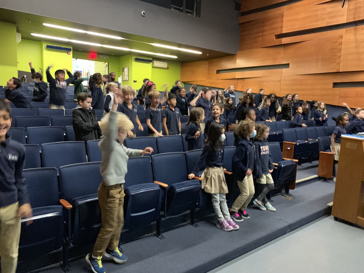 LSTownSchool's tweet photo. LS Chorus ⁦@TheTownSchool⁩ is having a great time rehearsing for their next performance! Yes, you’re in the band! #joy #fun #music https://t.co/XdBfDradho