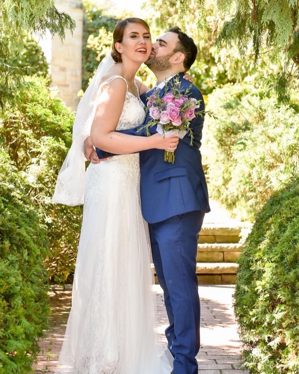 torontochapel's tweet photo. Two rays of sunshine ☀️ 
#toronto #wedding #ido https://t.co/A4Fs4Kd3Yr