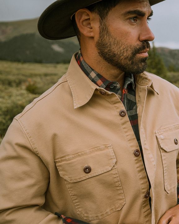 Introducing the Camel Stretch Canvas Shirt. Rugged and durable with a bit of added give for comfort, it’s a perfect layering option for cooler weather. Shop fall styles on Stetson.com or via the link in bio. #StetsonFW22 📷 @taylorhoover