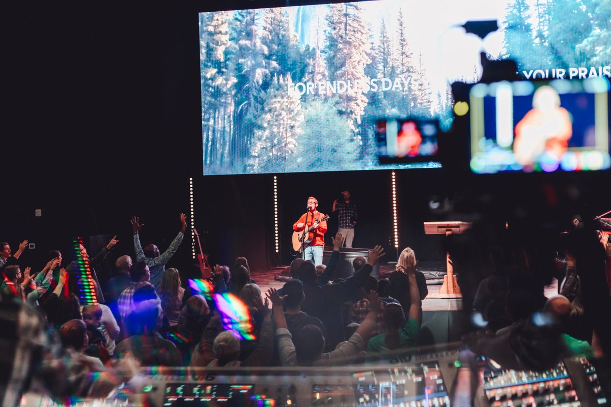 Shout out to all the #UnsungHeroesOfSunday heading into the weekend. Make it one for the books!