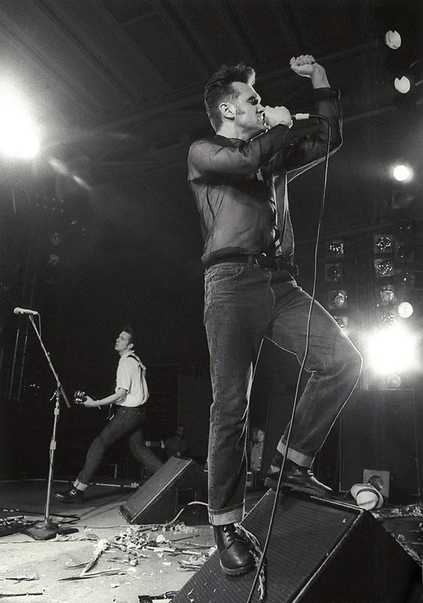 mozpicsdaily's tweet photo. morrissey at doncaster dome, 1991. photos by howard barlow. https://t.co/mWtYEWGzHt