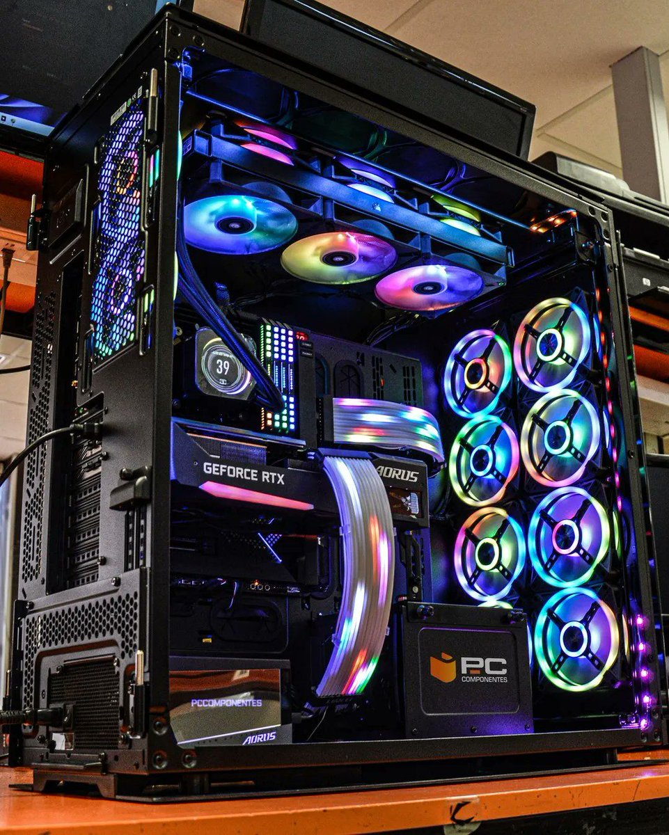 AORUS France tweet media
