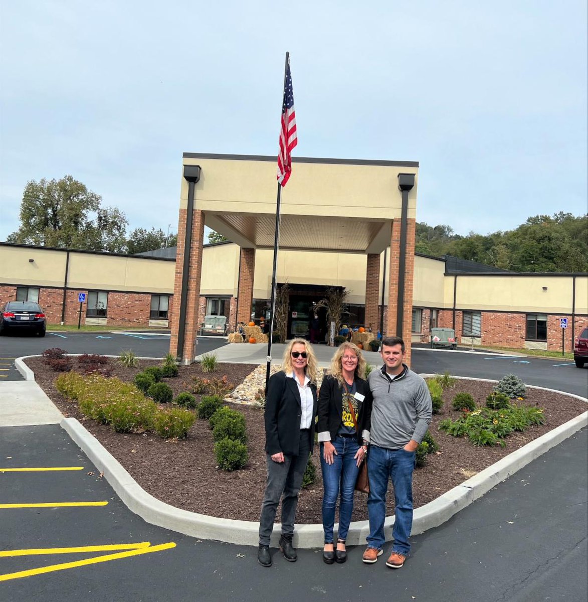 PrayConCo's tweet photo. Today we celebrated the Grand Re-Opening of Stonerise Moundsville!🎉
Thank you Stonerise for continuing to choose Pray for all of your construction needs!
.
.
.
#WVDesignBuild
#WVGeneralContractor
#ATraditionofBuildingExcellence https://t.co/0rwzST17F8