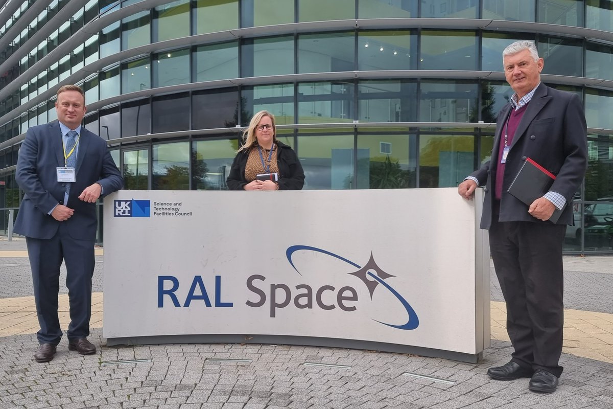 We think we're going to like our new home at <a href="/HarwellCampus/">Harwell Campus</a> 

Our CEO James Palmer toured the campus, where we'll open our first overseas office in December.

This comes after James met UK govt reps to discuss SCA's future with the UK space industry.

📖: spacecentreaustralia.com/wp-content/upl…