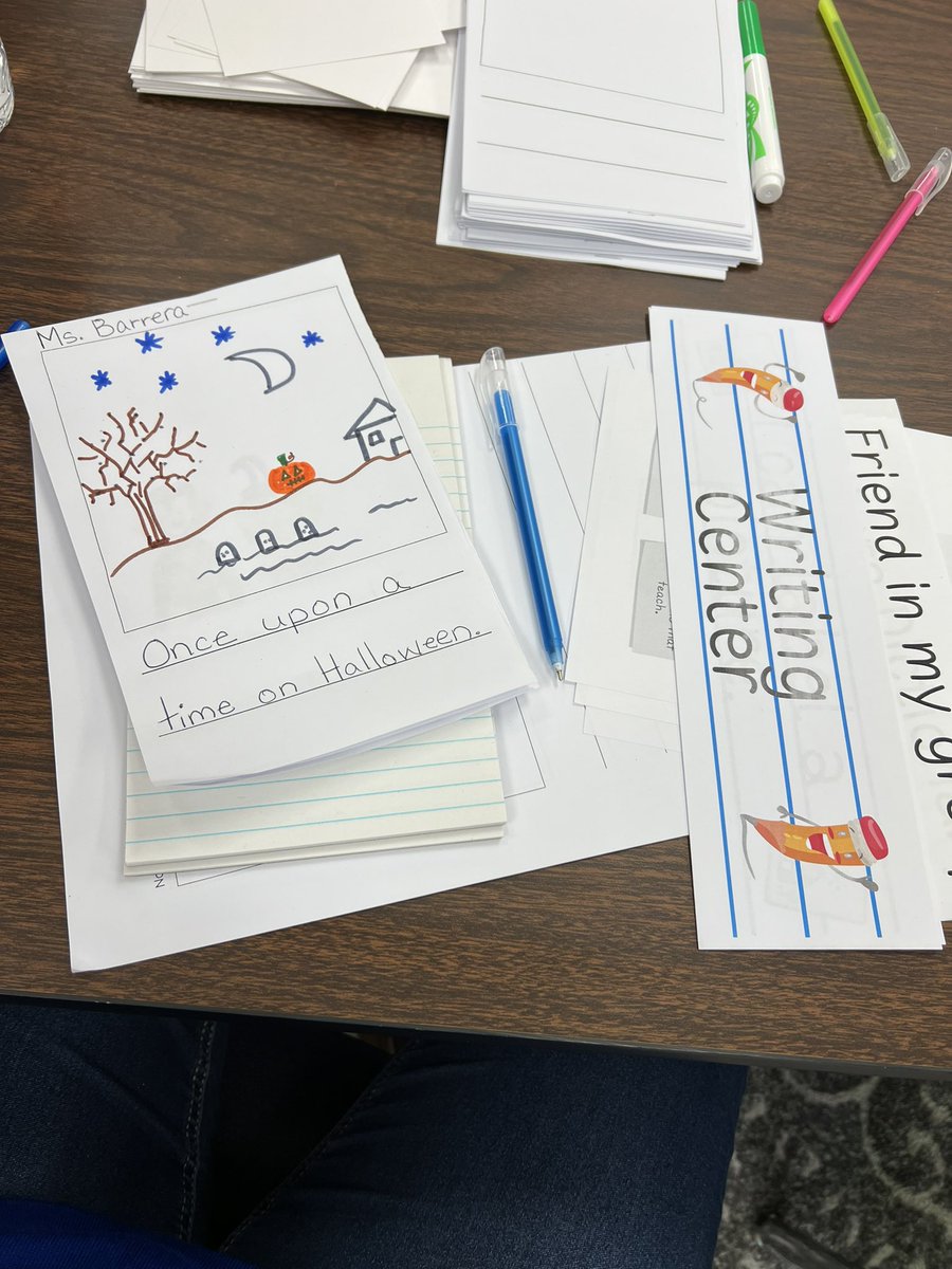 BarreraNinive's tweet photo. Enjoyed working on our Writers Workshop!!! Thank you Mrs. Santillanes #nisdignite https://t.co/TlNZGzfAxB