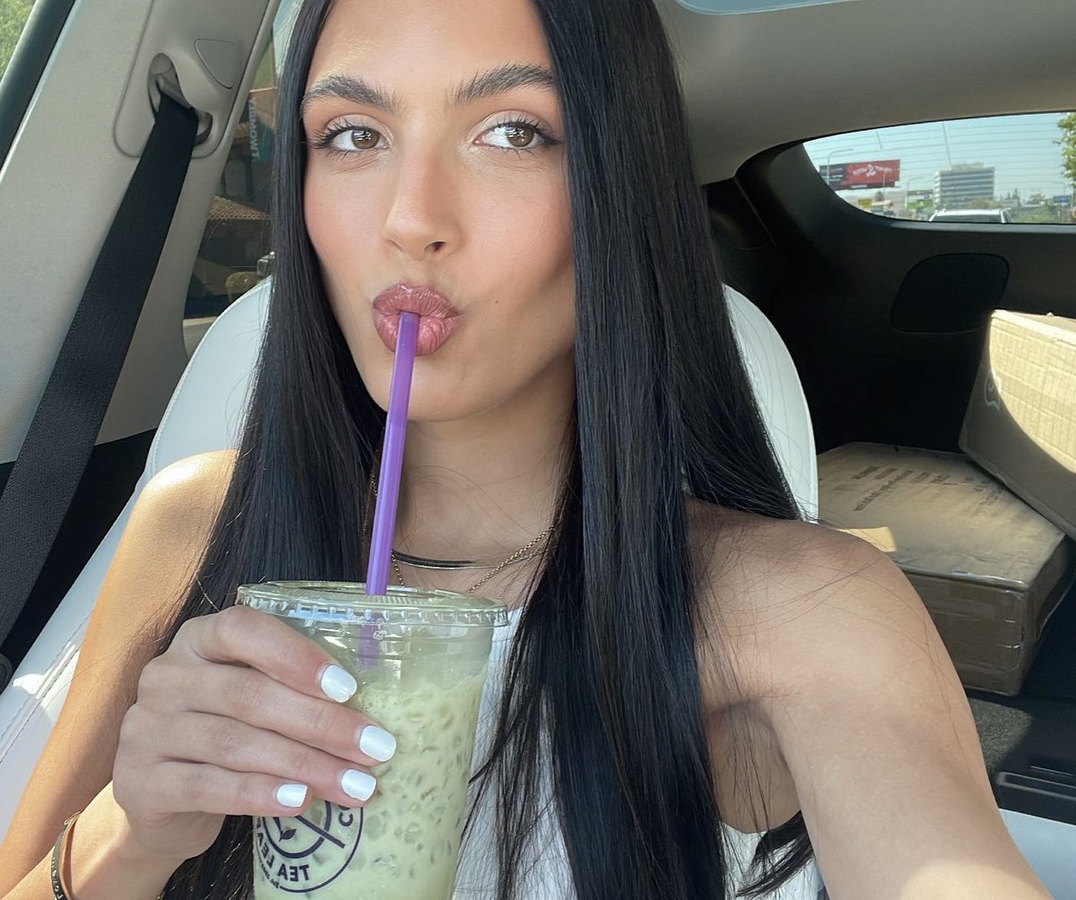 So excited to hang with you guys on zoom today! DM <a href="/TheJenaRoseHQ/">Jena Rose HQ</a> if you want to join 🤍