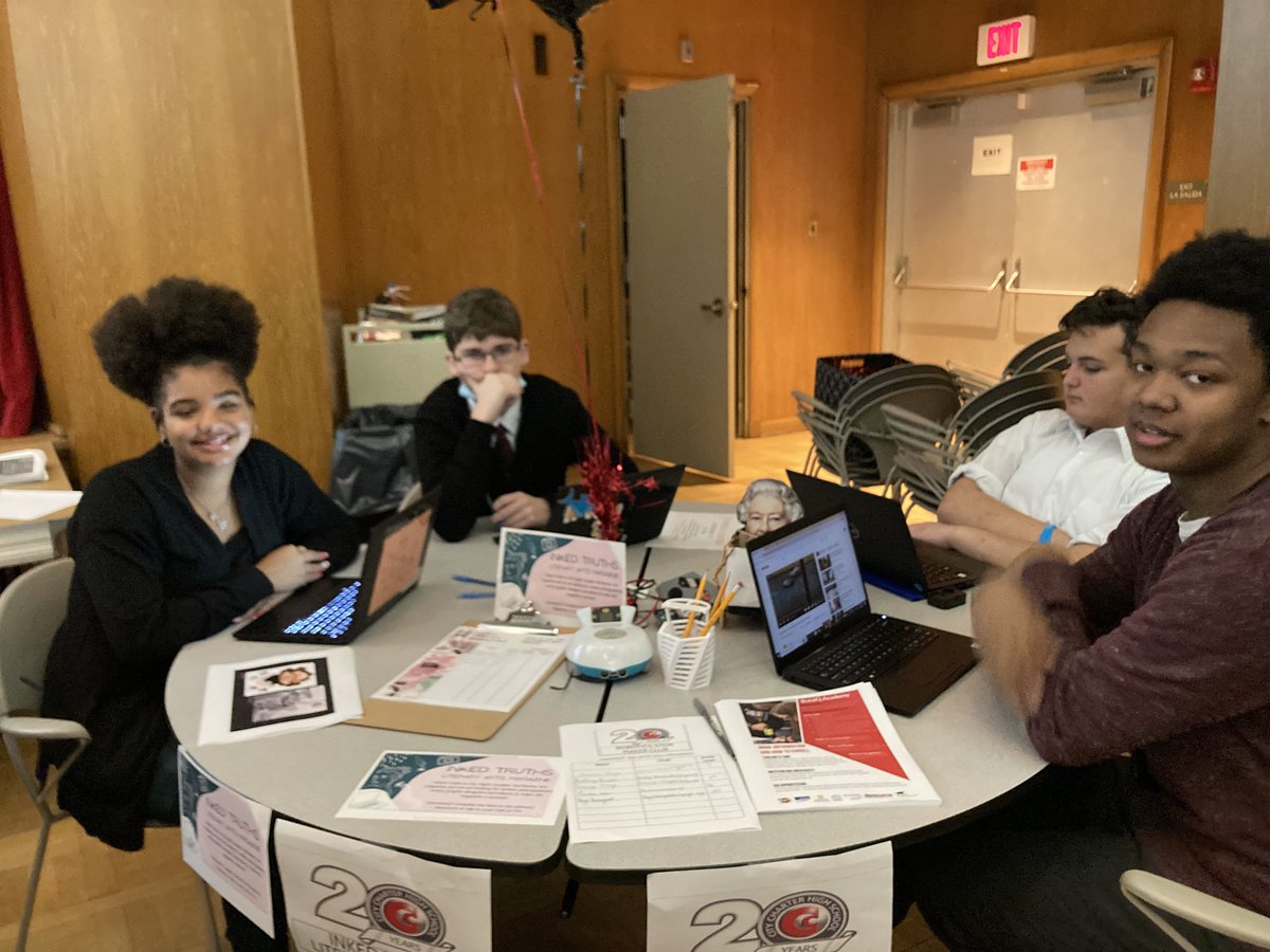 CityHighPgh's tweet photo. Today at our #ActivitiesFair, our students got to check out clubs and activities both at City High and beyond!
Including: Literary Magazine, Art Club, Boxing Club, Student Assembly & more!
#4plus #getinvolved #extracurricular https://t.co/qLb6rxTpgp