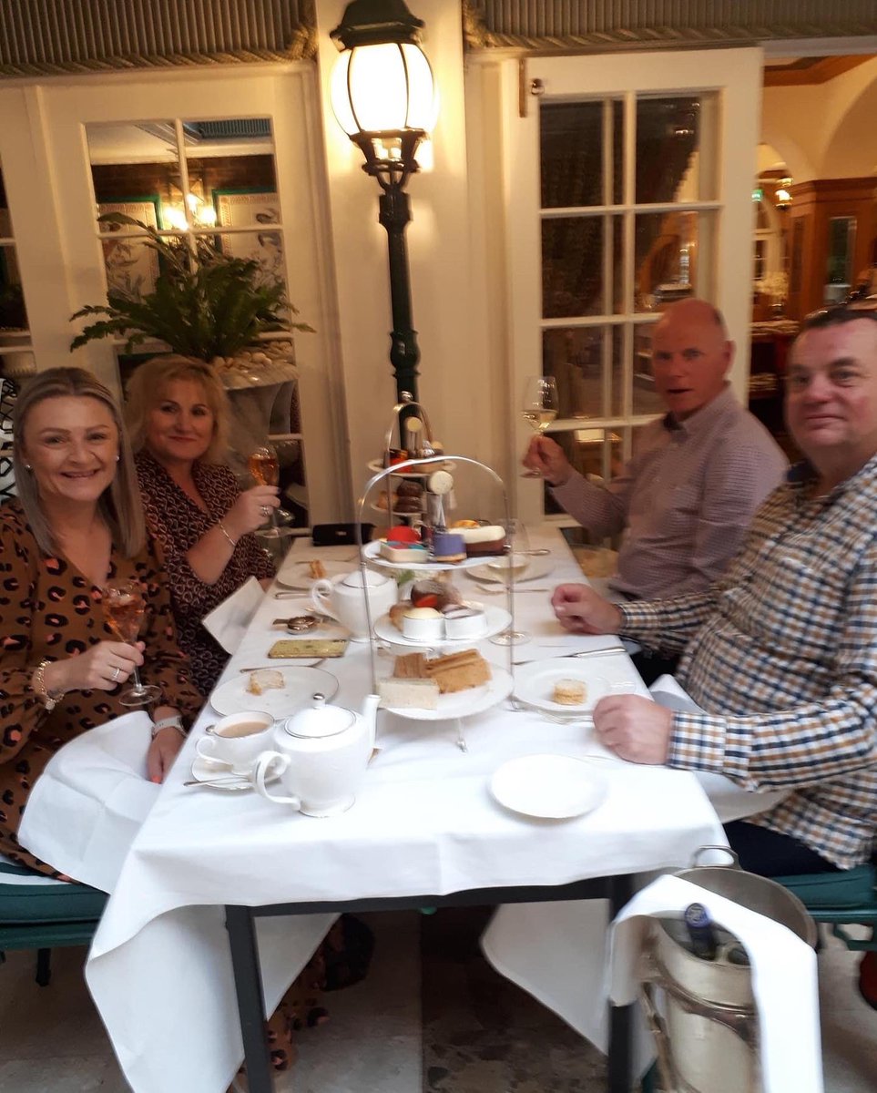 WalfordKate's tweet photo. Fab first day in London Town π¬π§ number collected and carb loading has begun ππ»π€©
#runningformark
#marathon5
#tcslondonmarathon
#anthonynolan https://t.co/Kf9l8uEmbJ