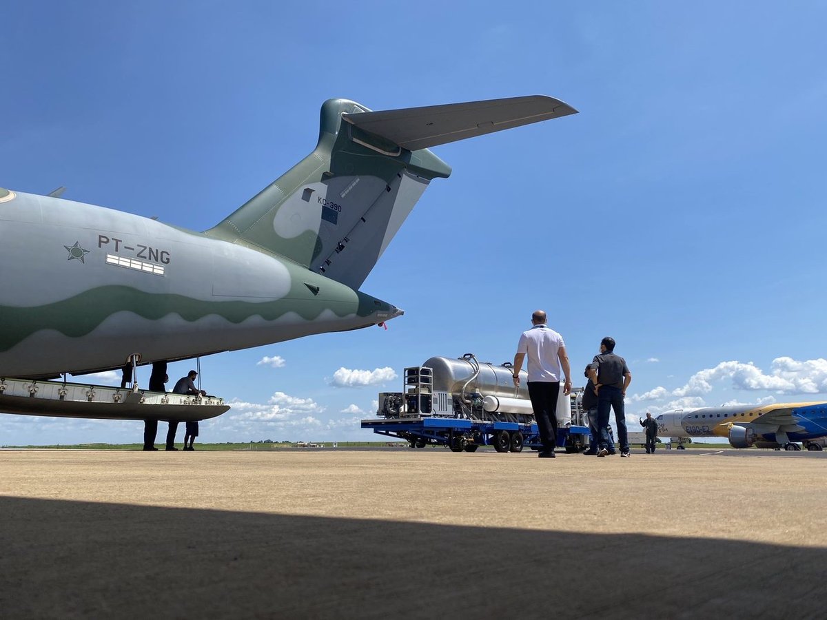 MAFFS_Corp's tweet photo. As seen here on the C-390, with our purpose-built trailers, the MAFFS II can quickly be installed in a matter of hours on the aircraft’s cargo handling system. #MAFFS #MAFFS II #MilitaryFirefighting #AerialFirefighting #Embraer #C390Millenium #C-390 #LATs https://t.co/4euxBssK2Z
