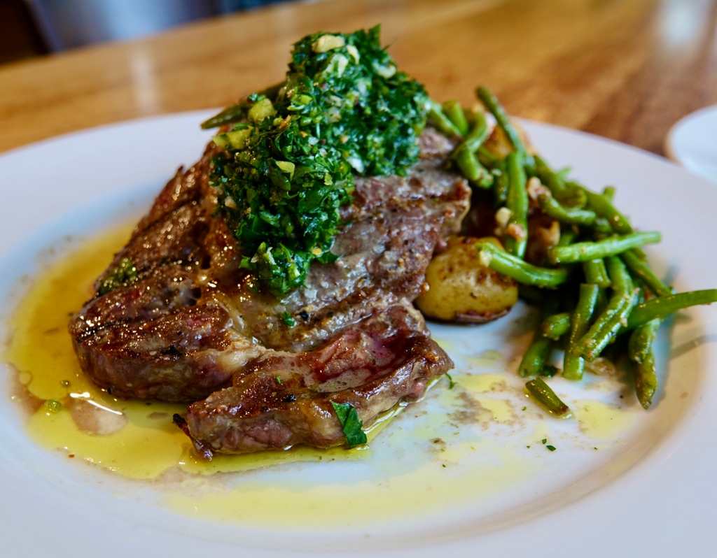 SittiRestaurant's tweet photo. Is it just us, or does this weather call for some comfort food? Chef Beto's weekend features are all about the cozy classics, and a hearty welcome to fall 🍂⁠ Check out the menu or make a reservation at https://t.co/nDOxlpuPoY #downtownraleigh #tgif https://t.co/85N4Muu7oI