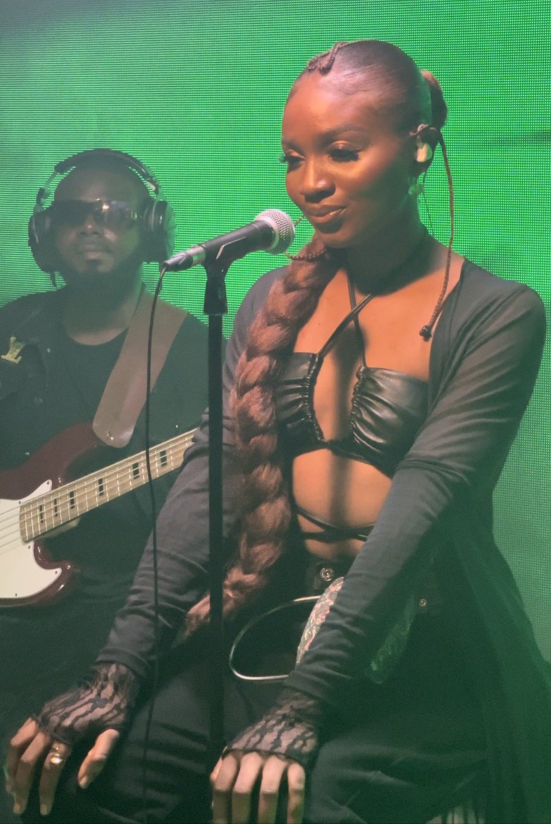 behind the scenes 💫 💫