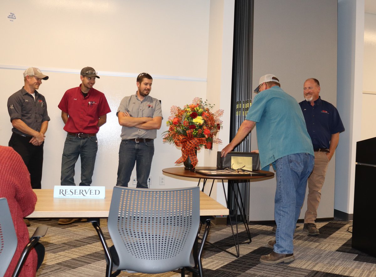 Melton_Machine's tweet photo. Today we celebrated Brad Farrell's retirement after 32 years as an employee owner at Melton. Thank you for all the years of dedications and hard work.  We wish you success and good health as you move into the next chapter of your life.  Happy Fishing! https://t.co/Jn1o14o5el