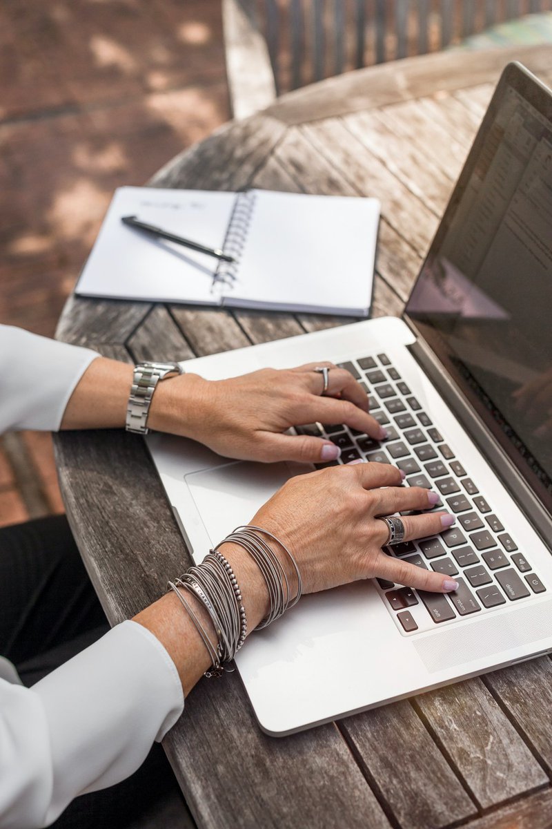 reclaimedit's tweet photo. In a nutshell, a portable office is doable and in my opinion, a necessity; and, it’s not just for summer either.

Read more 👉 https://t.co/2K2PM5dUrx

#workspace #entrepreneurslife #reclaimedspaces #timeandspacesimplified #BackDeck #LocalPark #Organizing https://t.co/dMAAbREf5g
