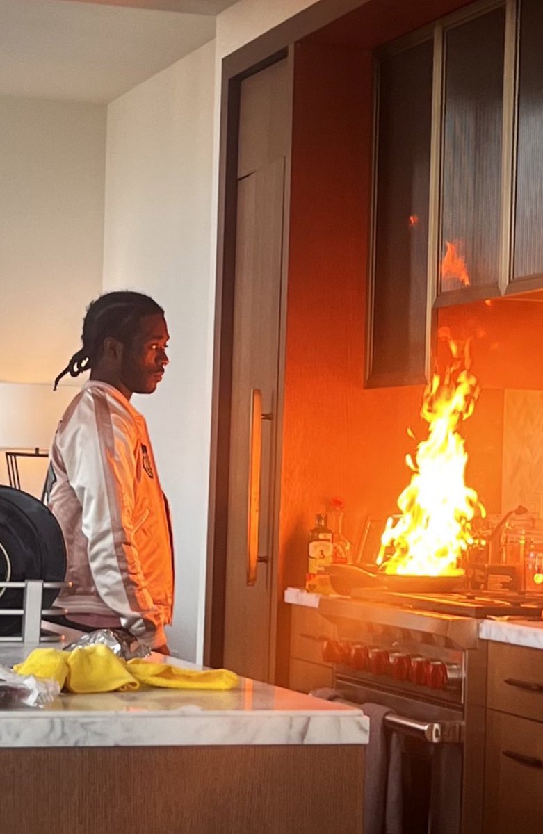 Summer Walker in the studio making “Still Over It”